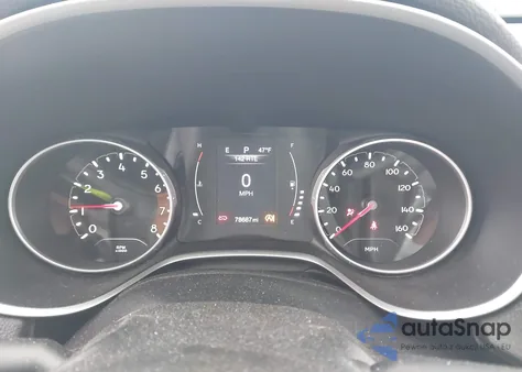 2018 Jeep Compass Latitude 4X4 z USA, uszkodzony, nr VIN 3C4NJDBB6JT202290